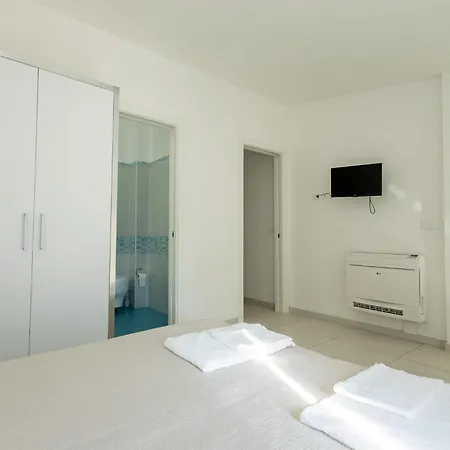Oltremare Apartment *